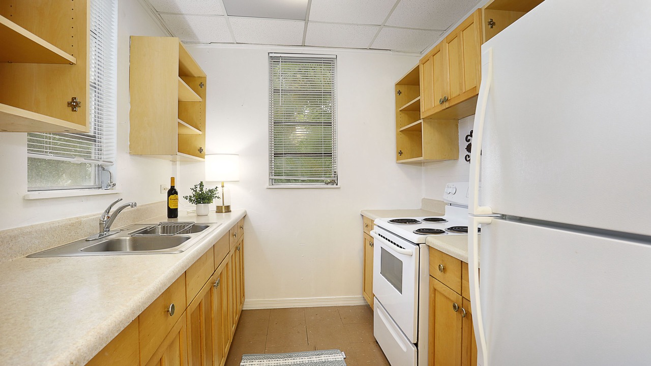 Photo of Kitchen in Southwest Coconut Grove