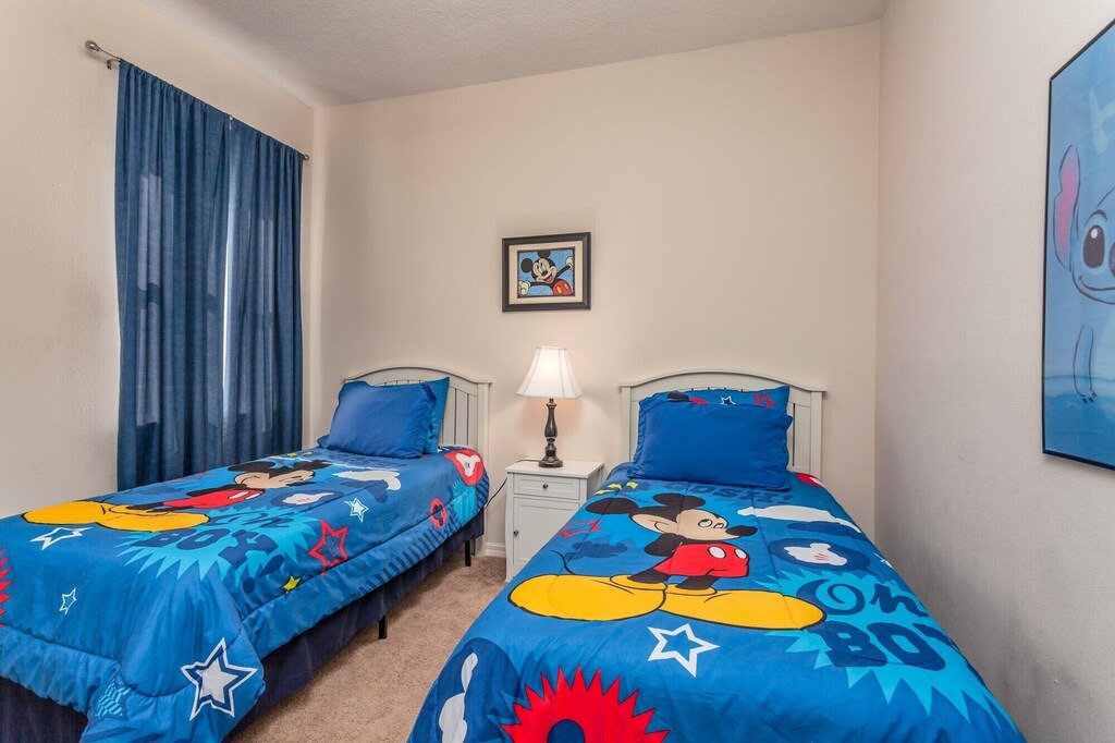 Photo of Bedroom in Florida Pines