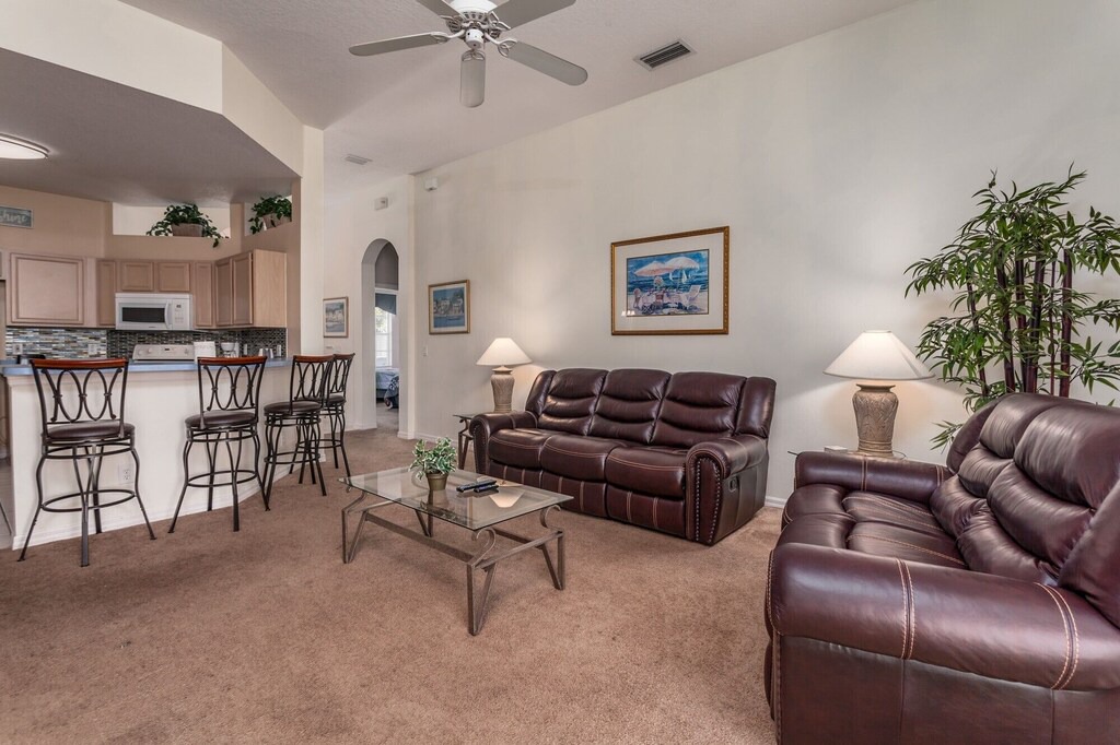 Photo of Livingroom in Florida Pines