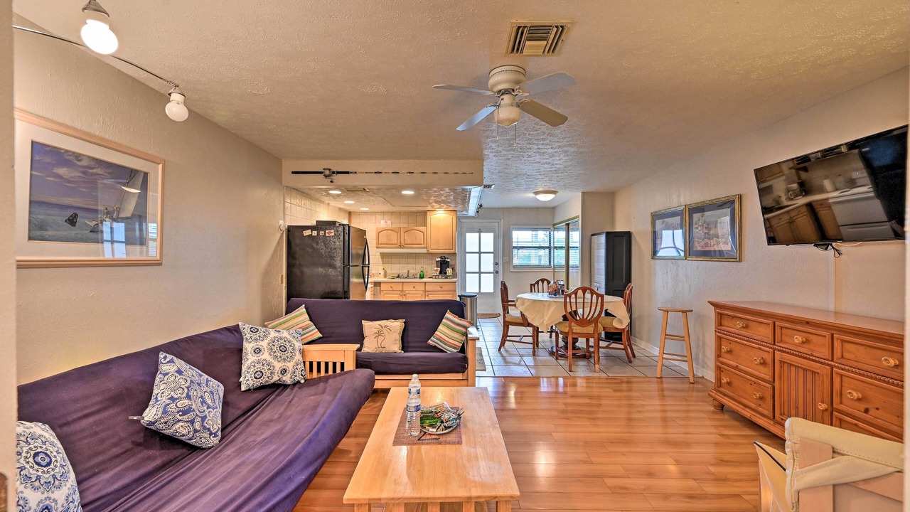 Photo of Livingroom in Everglades City