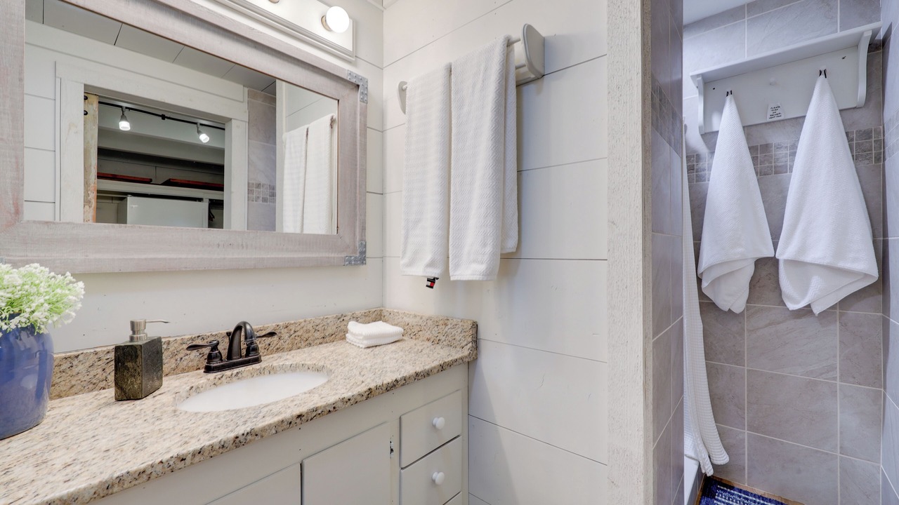 Photo of Bathroom in Fernandina Beach