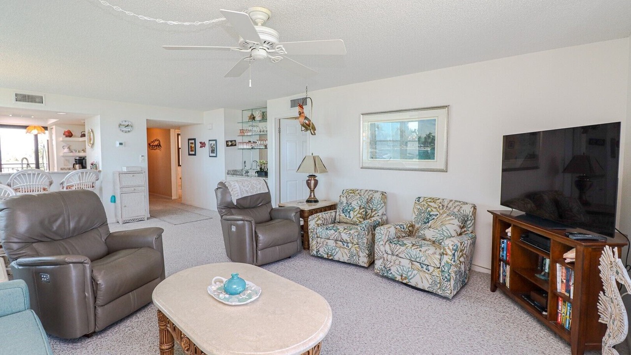 Photo of Bedroom in Butler Beach