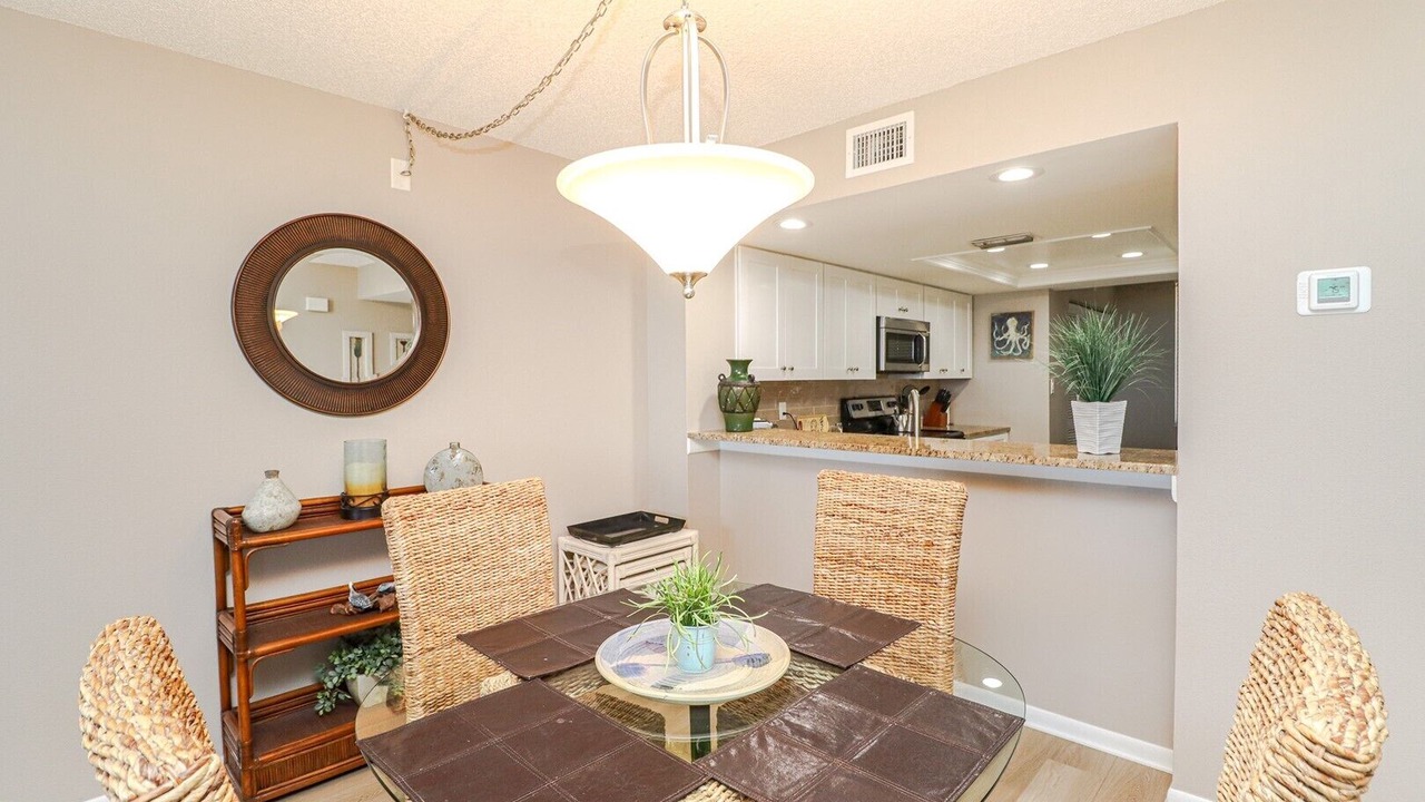 Photo of Bedroom in Butler Beach