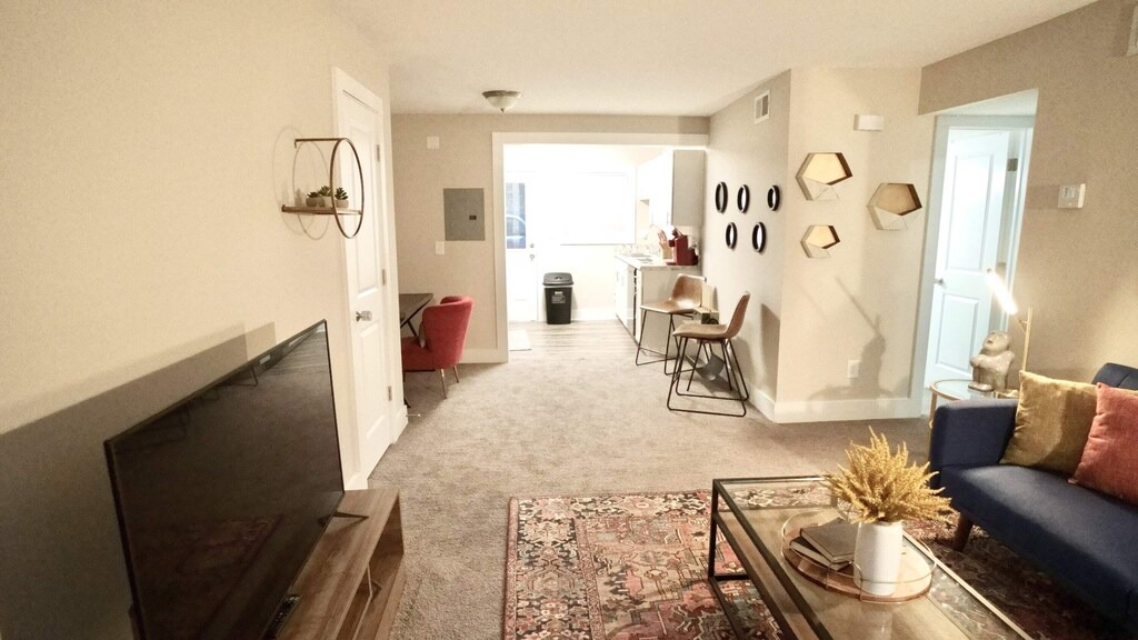 Photo of Livingroom in South Tuxedo Park