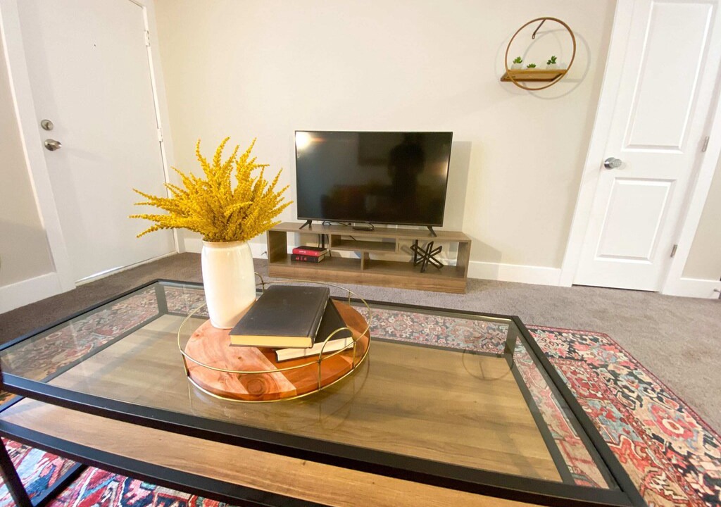 Photo of Livingroom in South Tuxedo Park