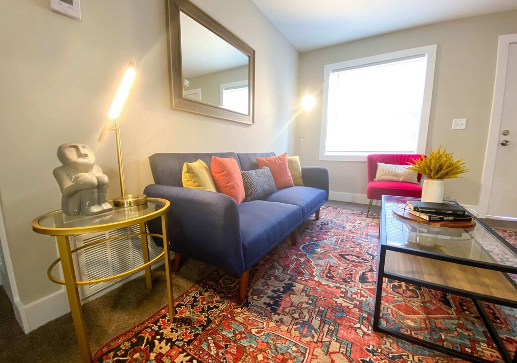 Photo of Livingroom in South Tuxedo Park