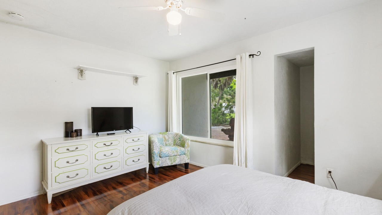 Photo of Bedroom in Indian Beach Sapphire Shores