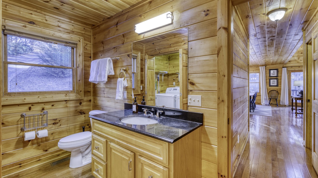 Photo of Bathroom in Foxfire Estates