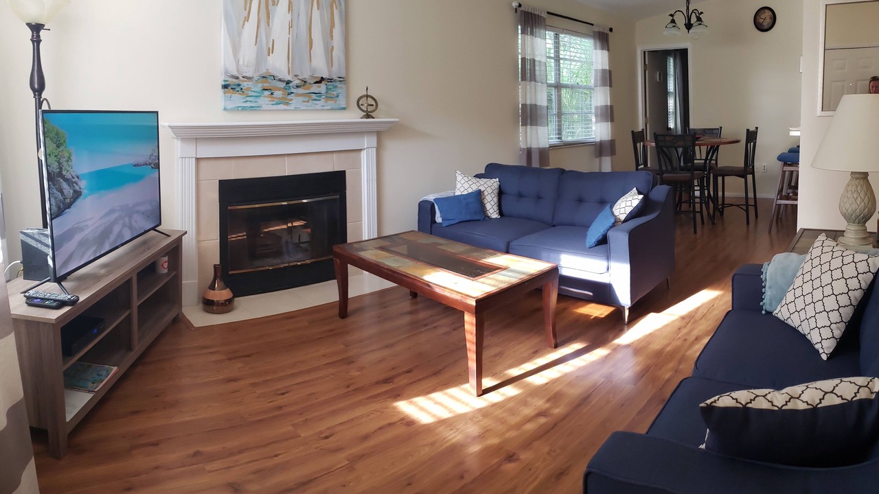 Photo of Livingroom in Bayshore Gardens