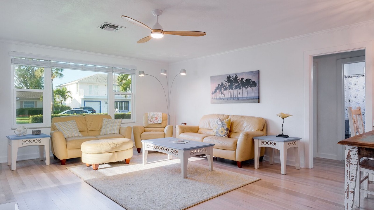 Photo of Livingroom in Belle Vista