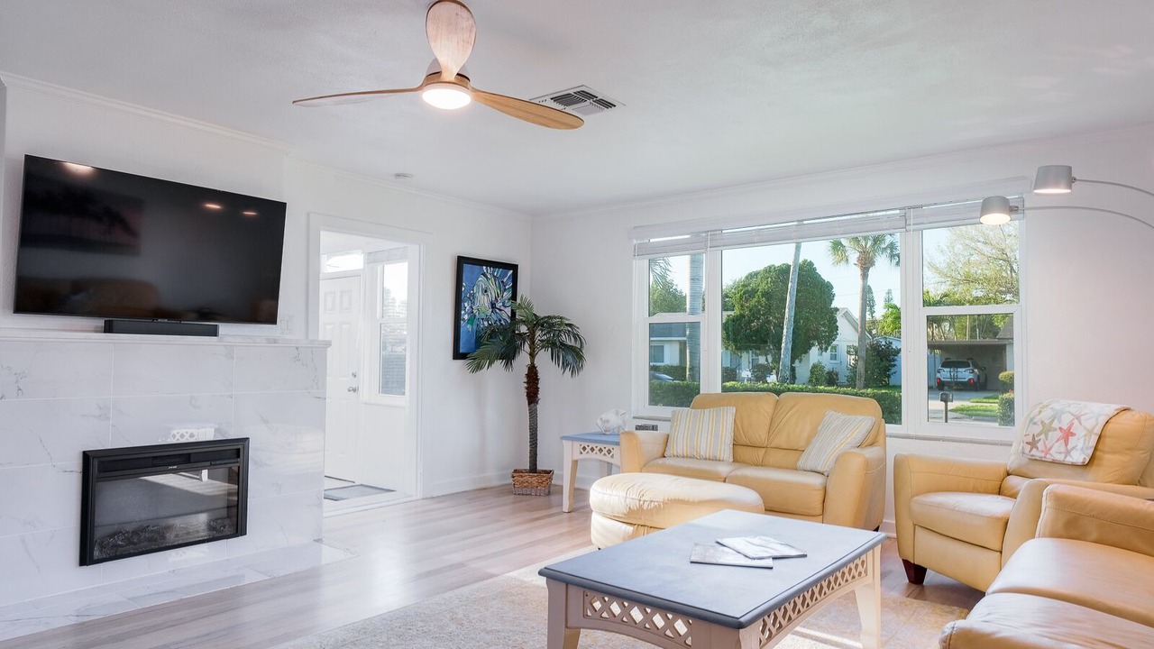 Photo of Livingroom in Belle Vista