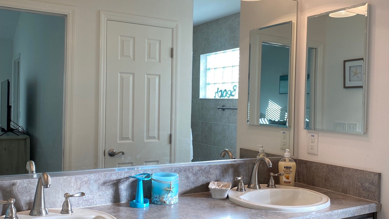 Photo of Bathroom in Fruitland Park