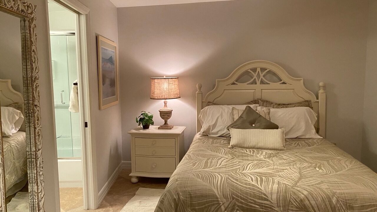 Photo of Bedroom in Redevelopment Area