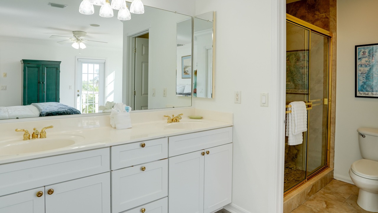 Photo of Bathroom in Bokeelia