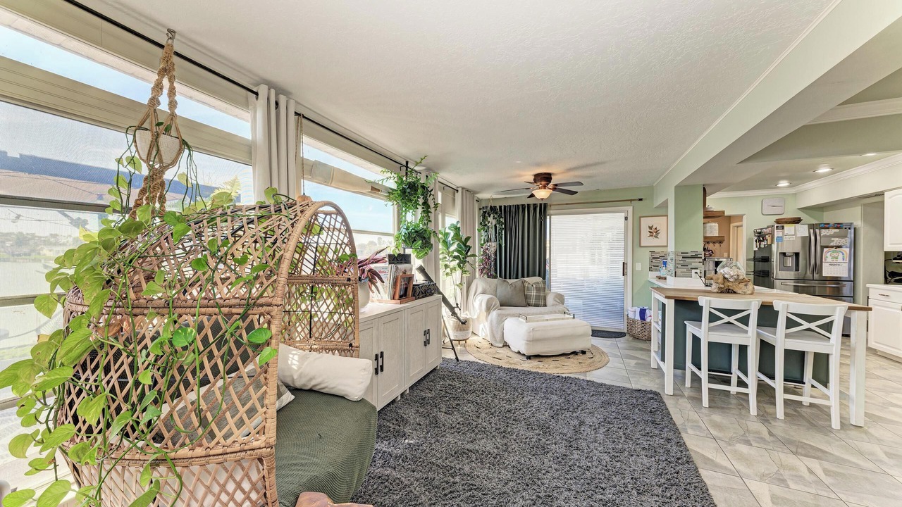 Photo of Livingroom in Venice Gardens