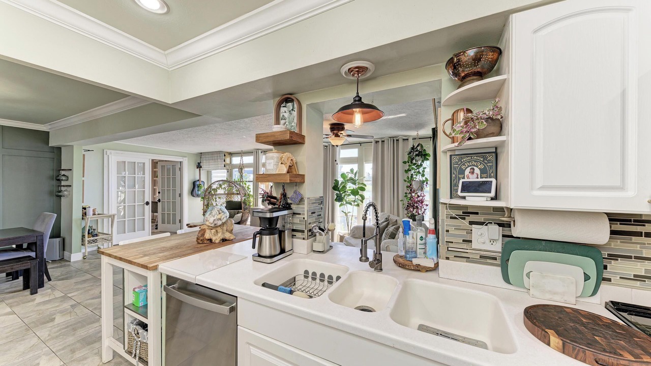 Photo of Kitchen in Venice Gardens