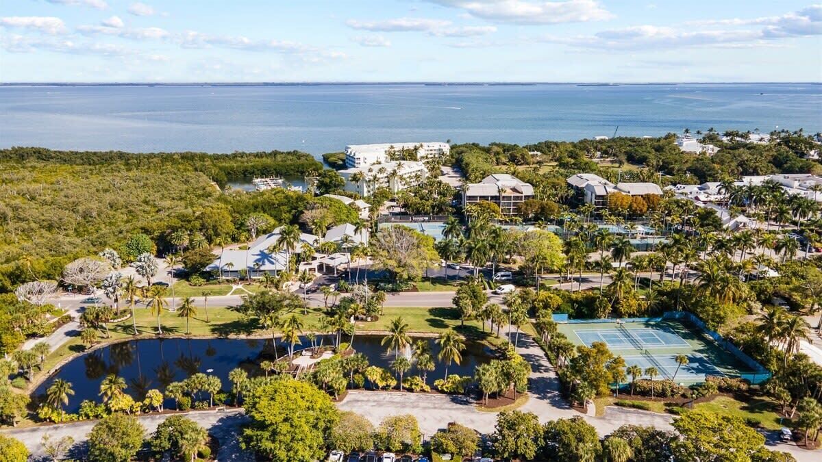 Photo of Others in Captiva