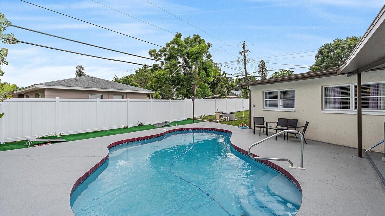 Photo of Outdoor in Bayshore Gardens