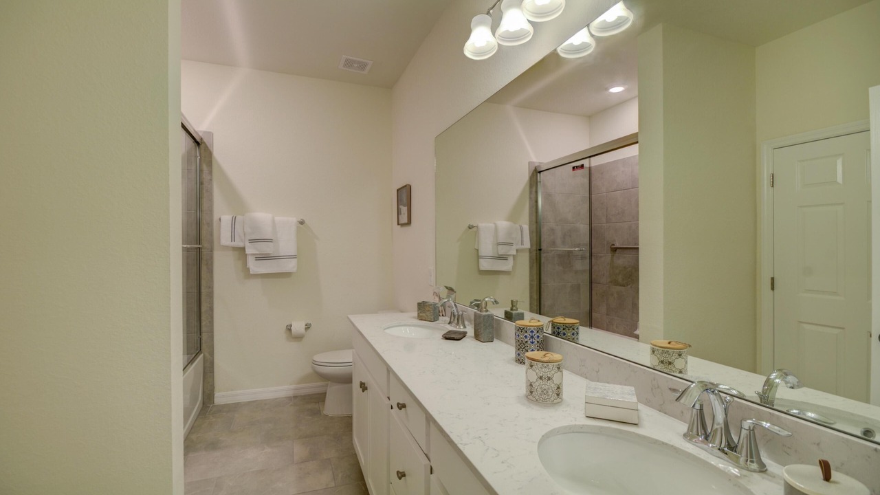 Photo of Bathroom in Lakewood Ranch