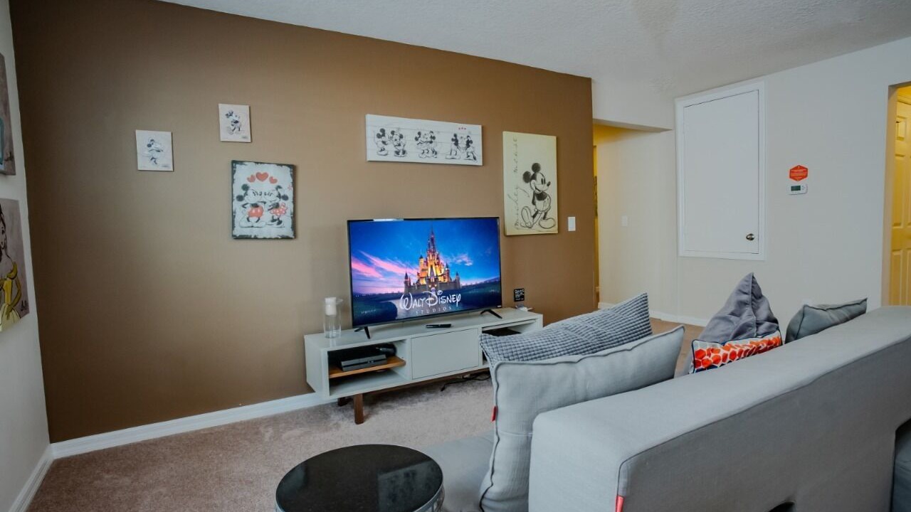 Photo of Livingroom in West Haven