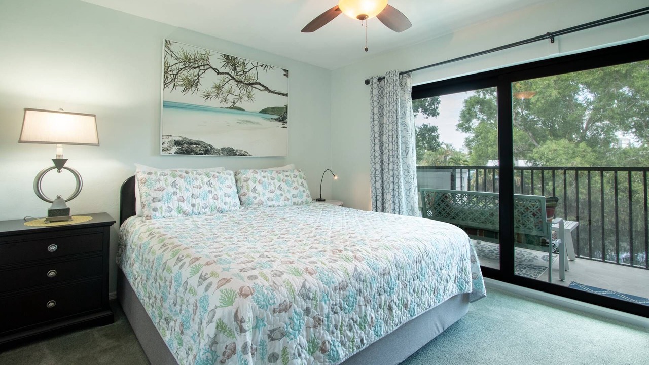 Photo of Bedroom in Park Shore