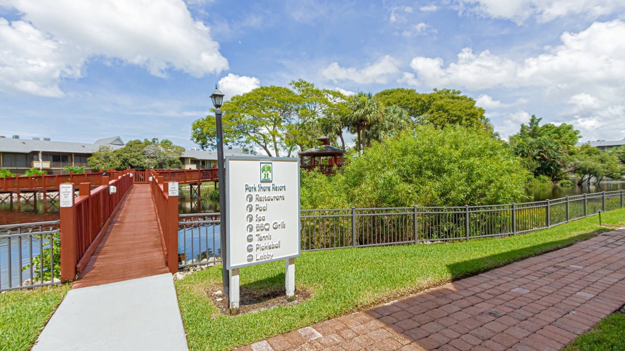 Photo of Outdoor in Park Shore