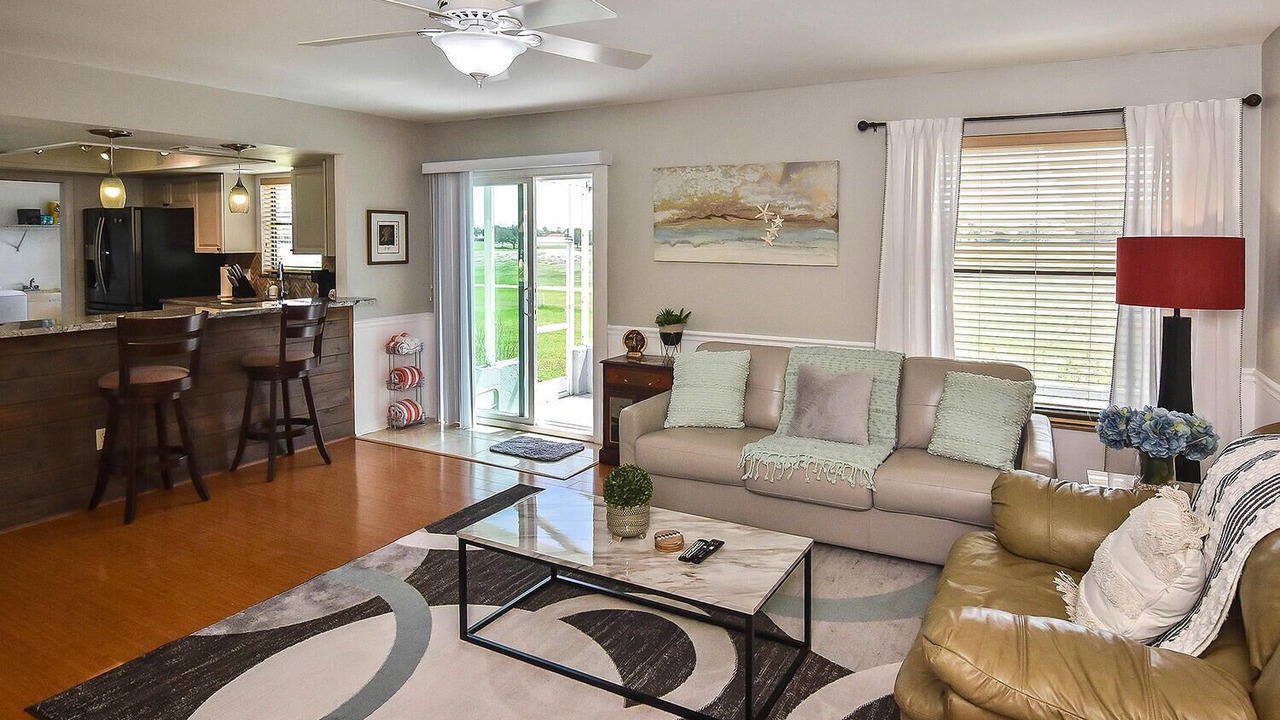 Photo of Livingroom in Burnt Store Isles