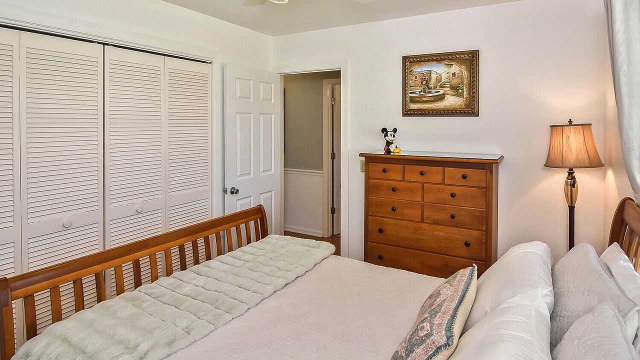 Photo of Bedroom in Burnt Store Isles