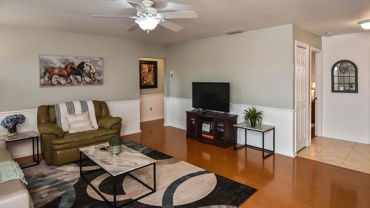 Photo of Livingroom in Burnt Store Isles