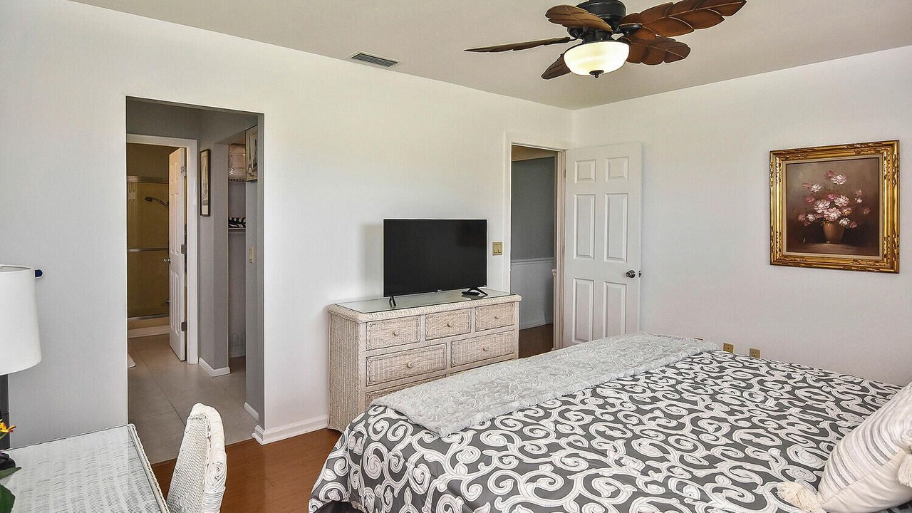 Photo of Bedroom in Burnt Store Isles