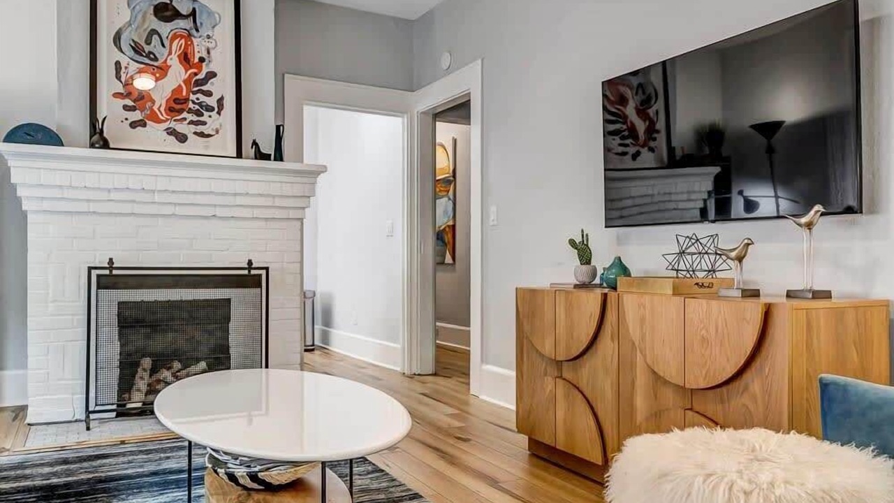 Photo of Livingroom in Urban Core