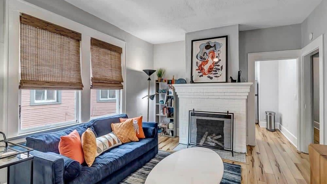 Photo of Livingroom in Urban Core