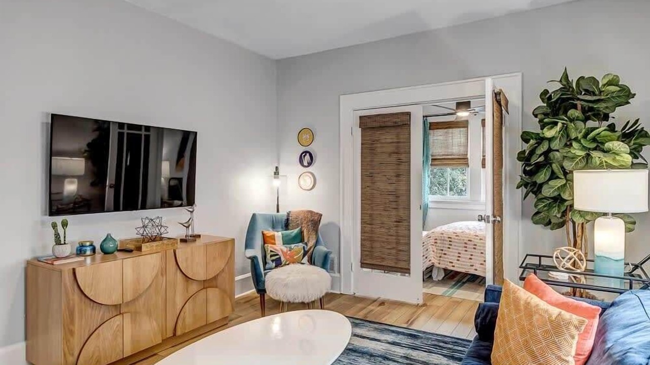 Photo of Livingroom in Urban Core