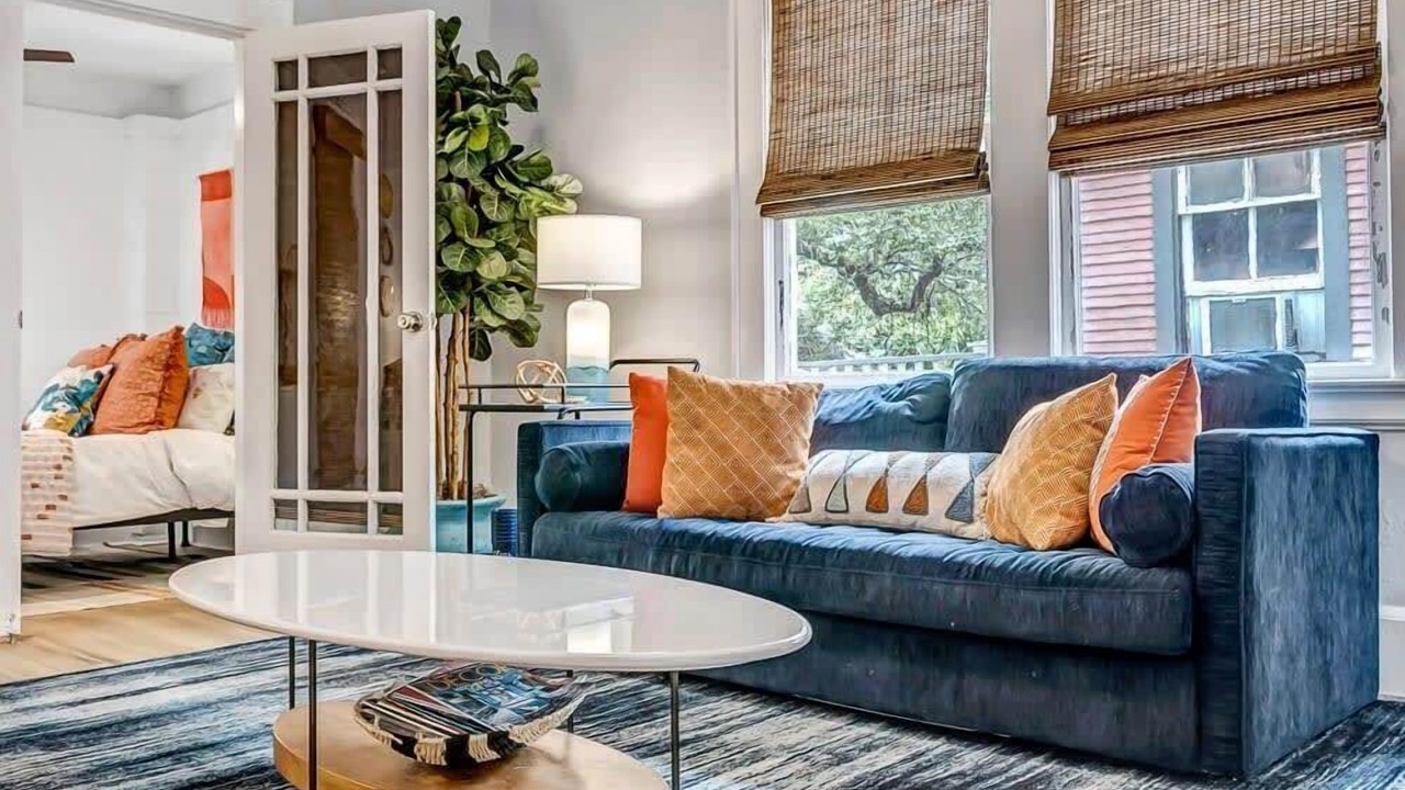Photo of Livingroom in Urban Core