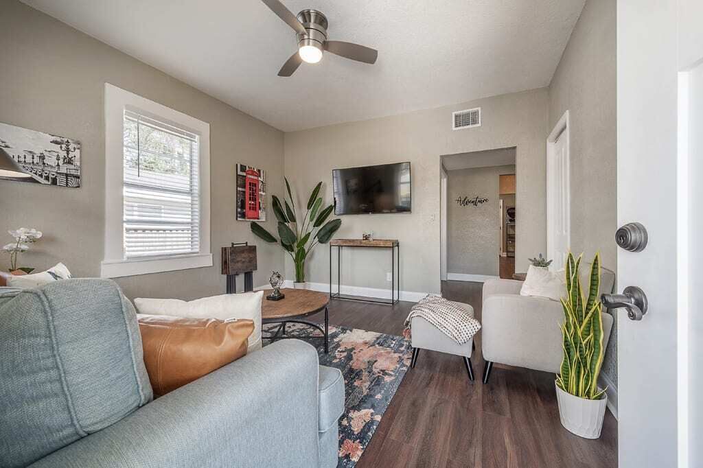 Photo of Livingroom in Tampa
