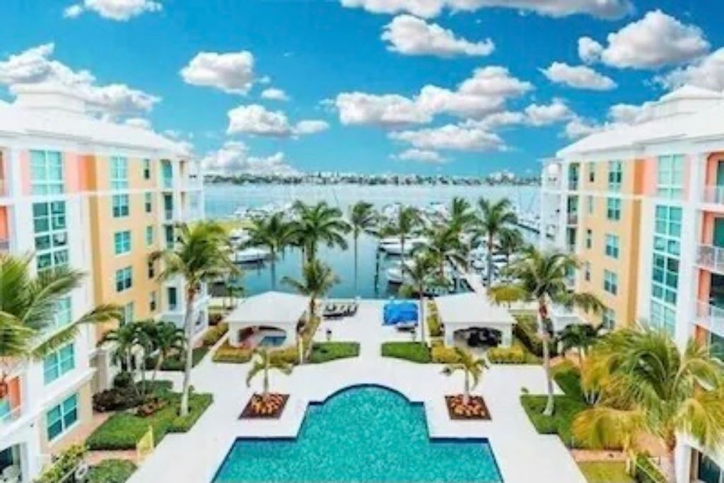 Photo of Outdoor in East Ocean Ave