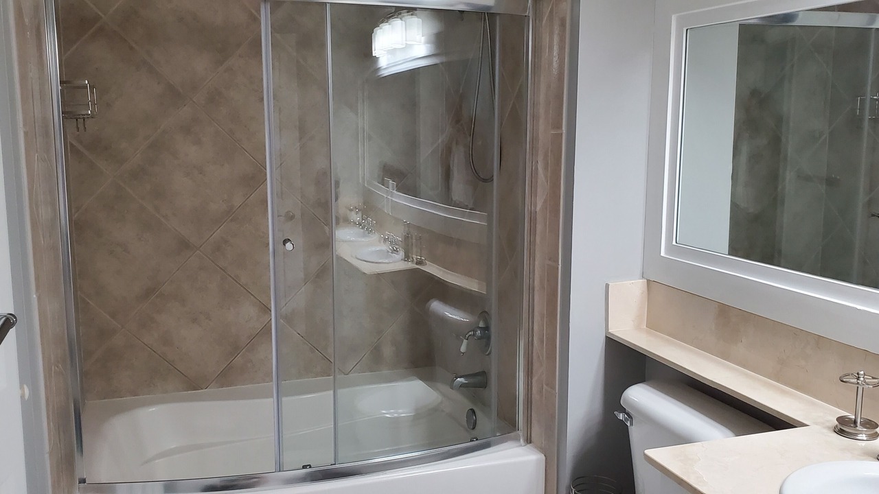 Photo of Bathroom in East Ocean Ave