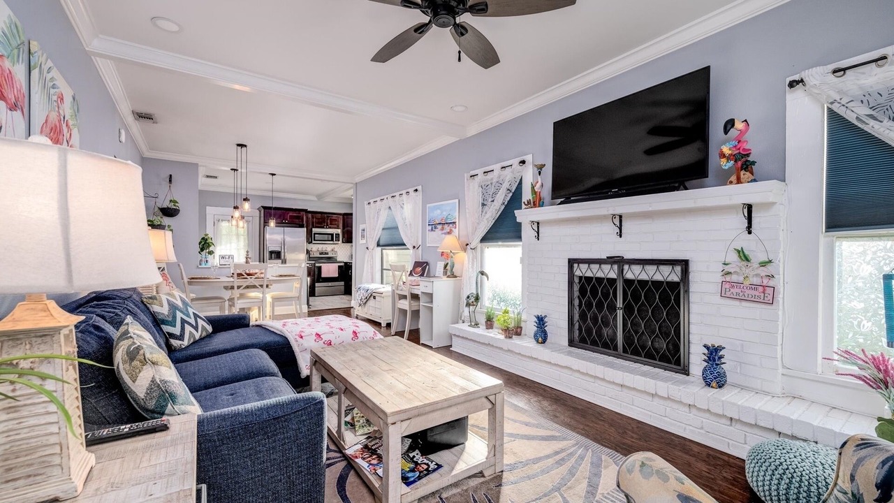 Photo of Livingroom in South Seminole Heights