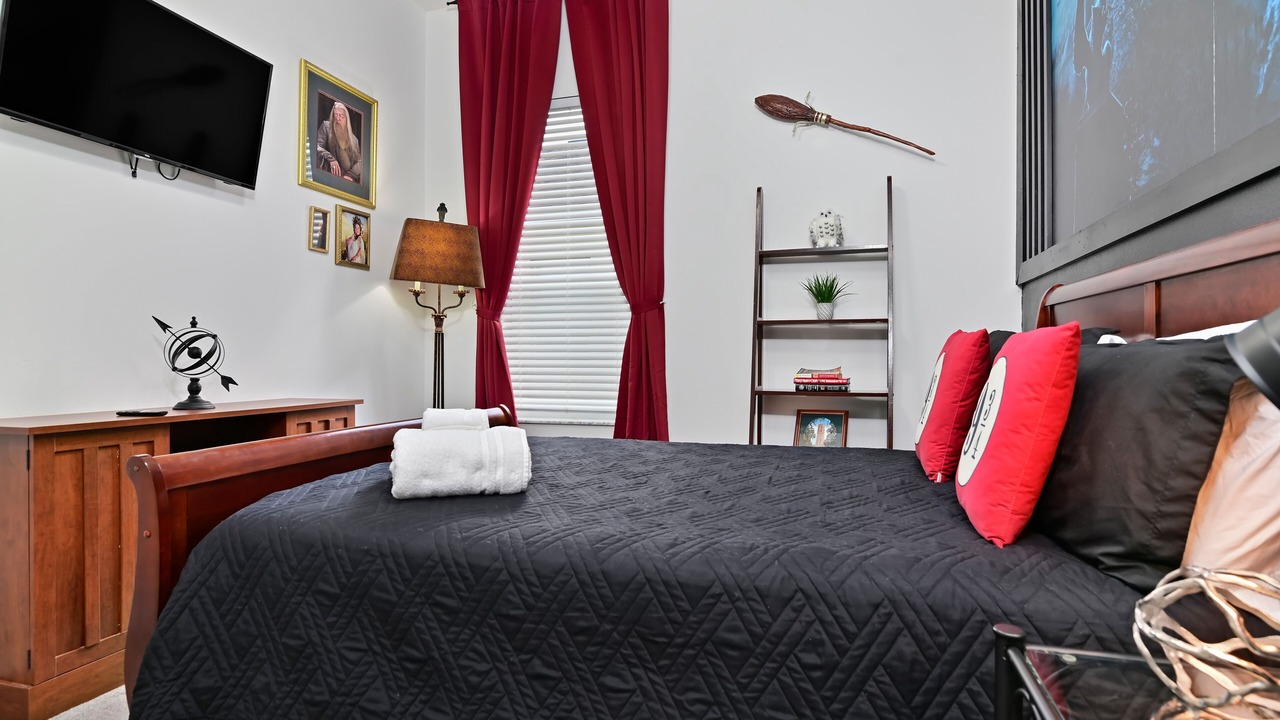 Photo of Bedroom in Ridgewood Lakes