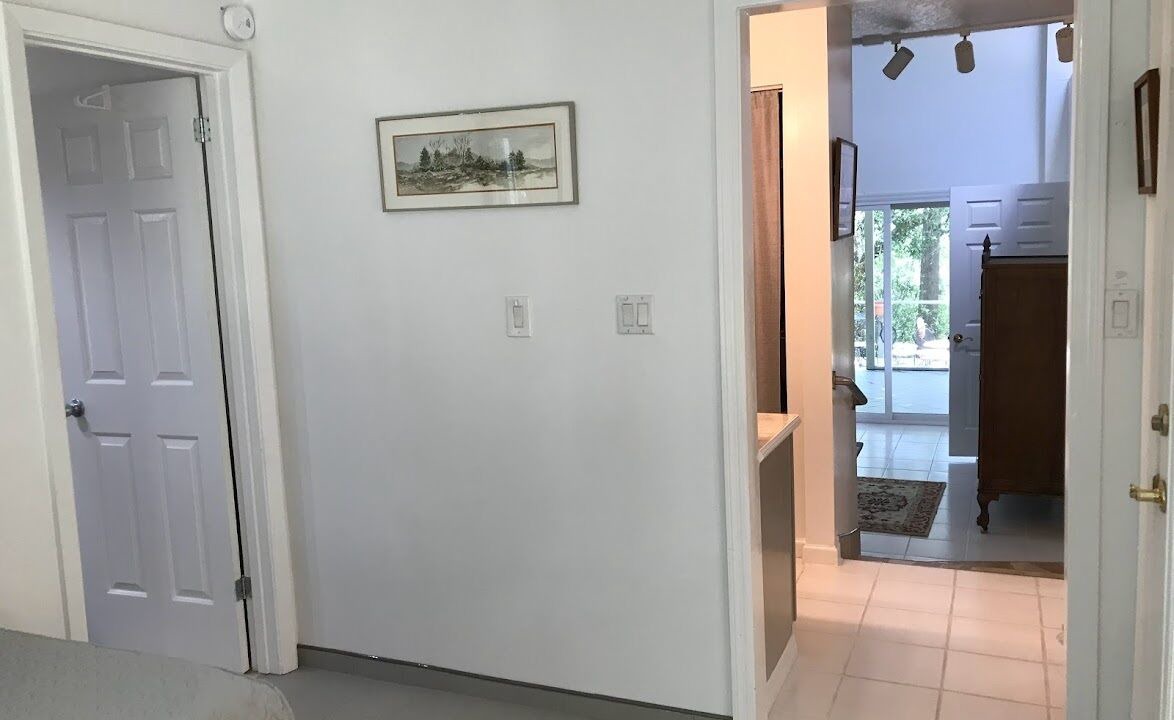 Photo of Bedroom in Putnam Hall