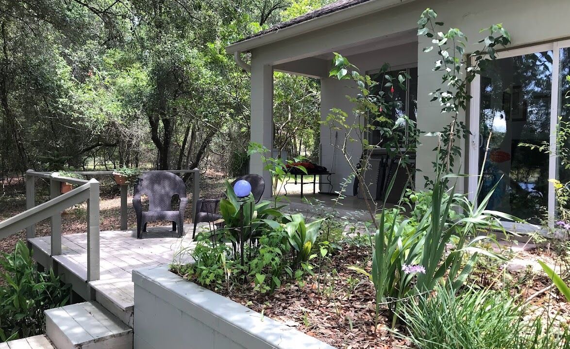 Photo of Patio Balcony in Putnam Hall