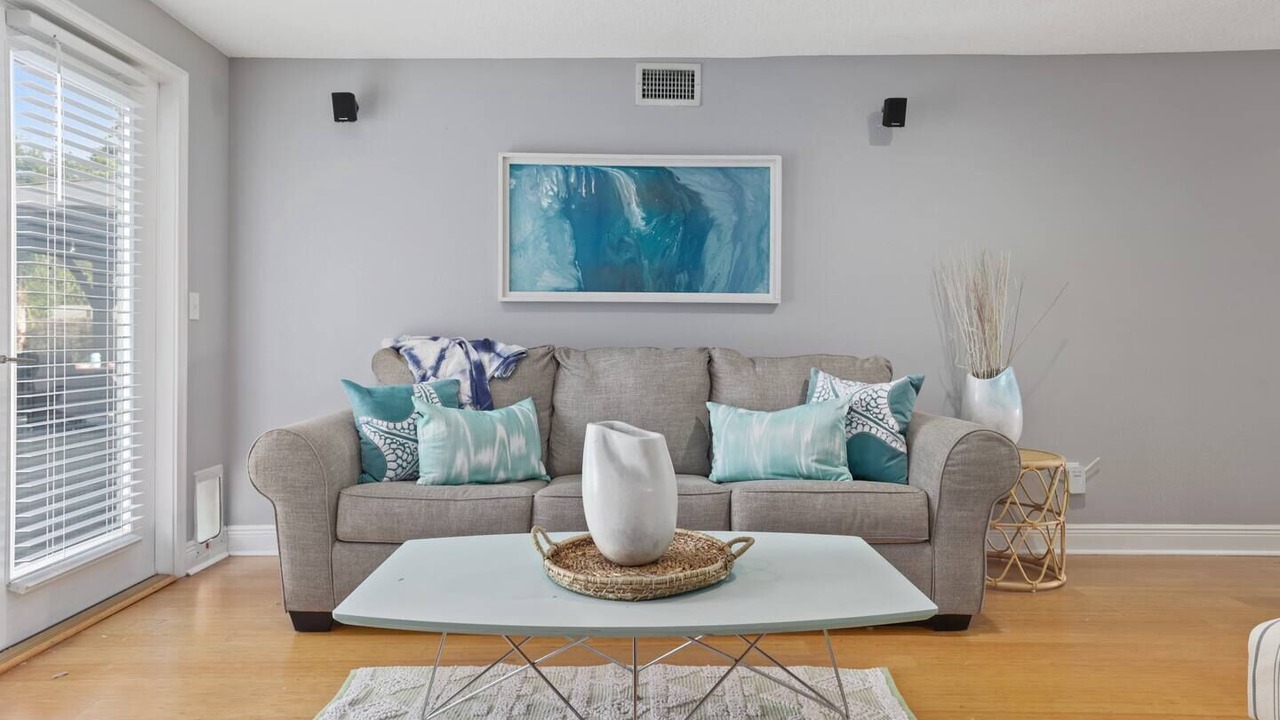 Photo of Livingroom in Jacksonville Beach