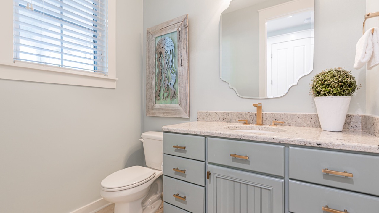 Photo of Bathroom in Laurel Grove