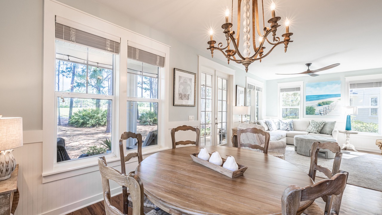 Photo of Livingroom in Laurel Grove