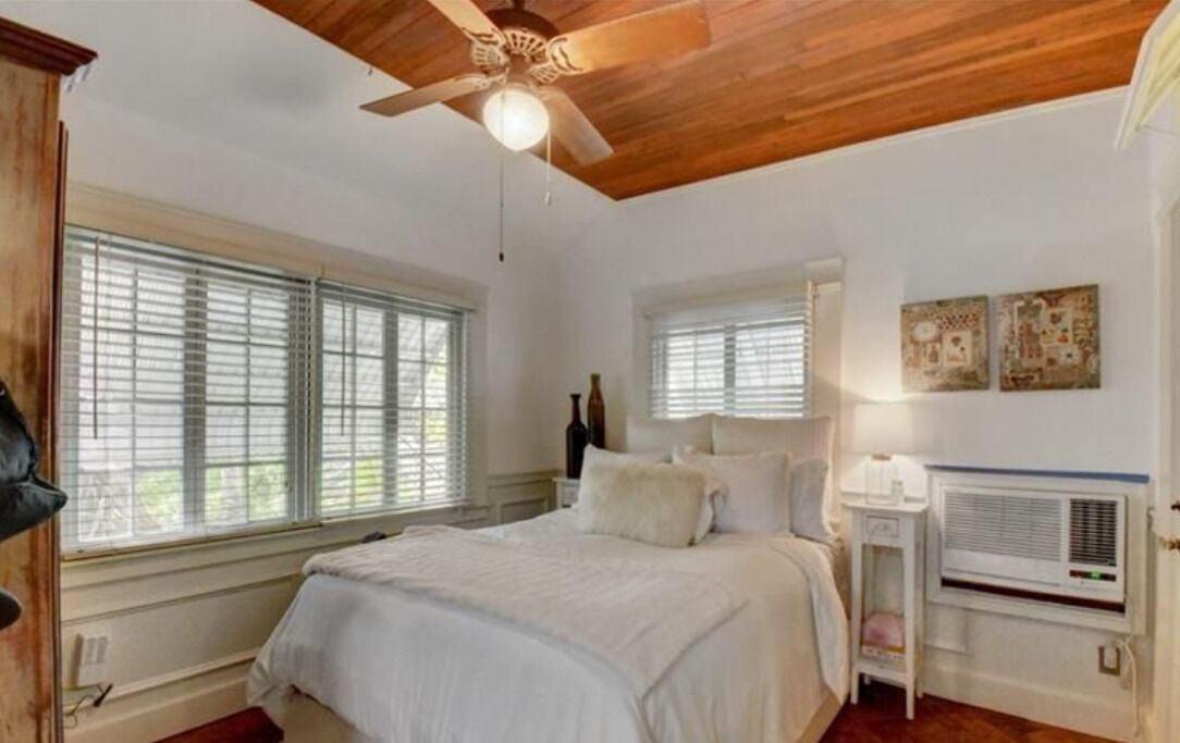 Photo of Bedroom in Riverside Park