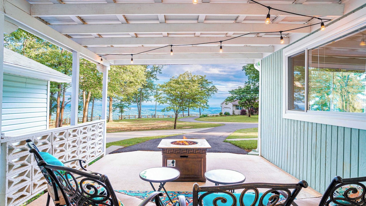 Photo of Patio Balcony in Signal Mountain