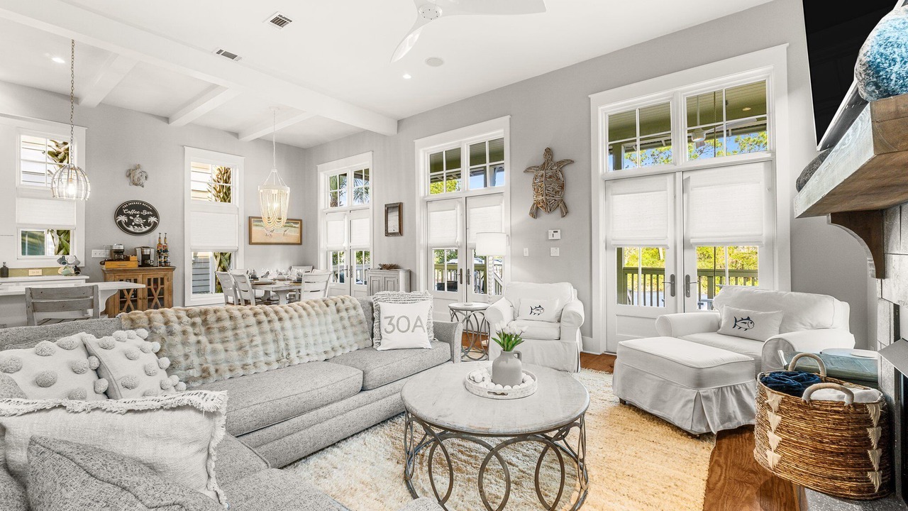Photo of Livingroom in Dune Allen Beach