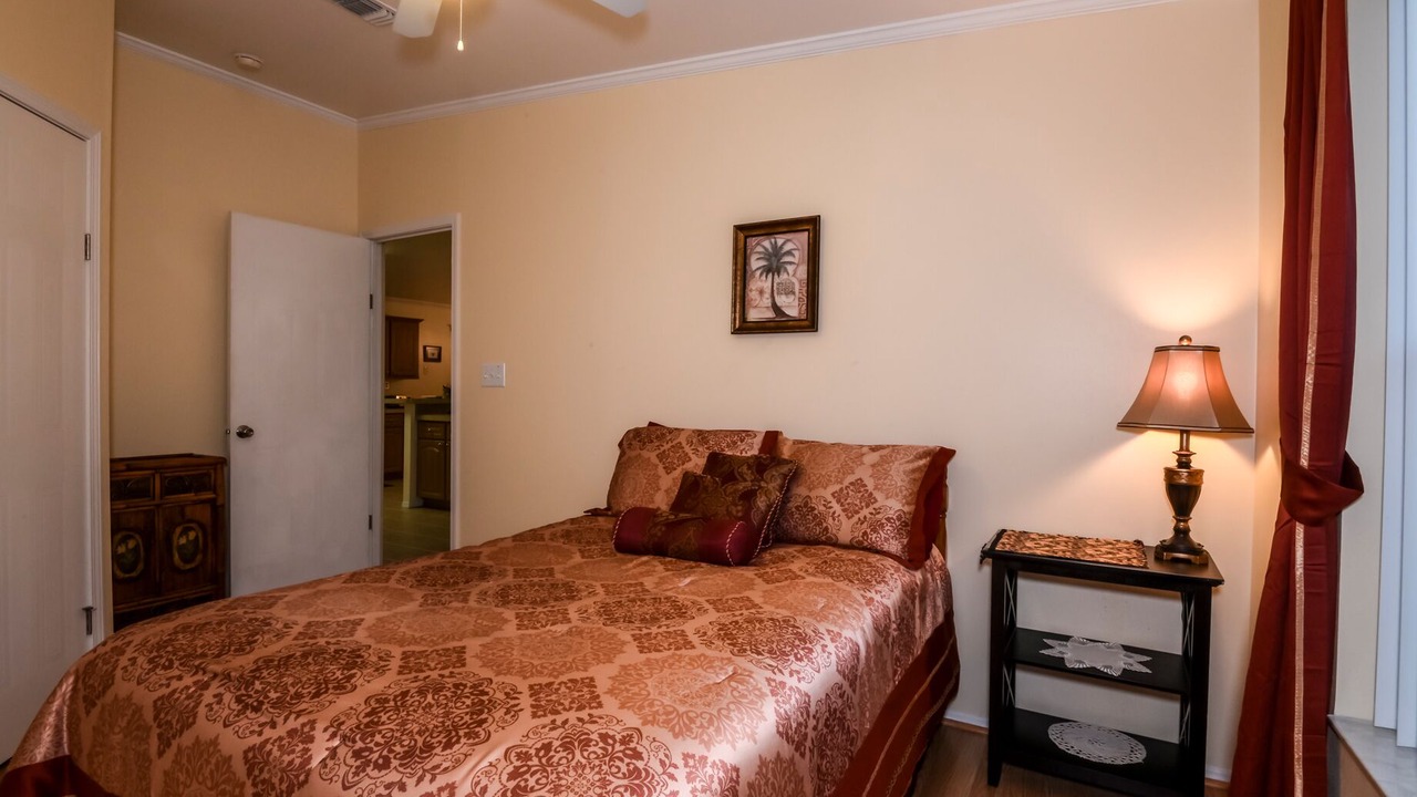 Photo of Bedroom in Homosassa