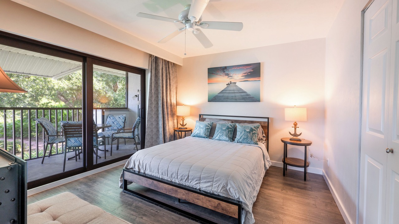 Photo of Bedroom in Park Shore