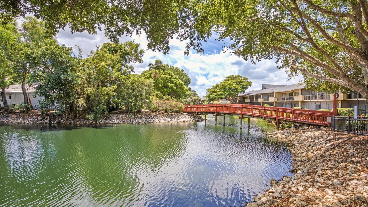 Photo of Others in Park Shore